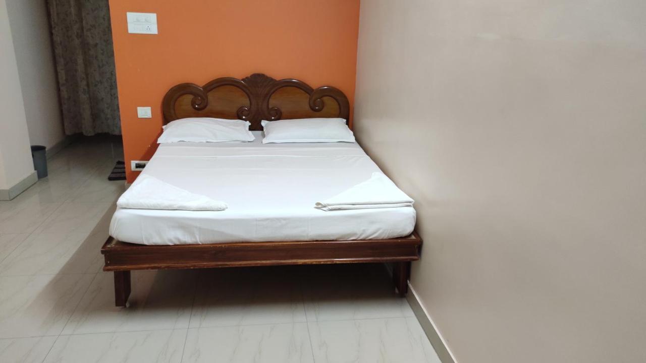 Sibi Lodge Coimbatore Eksteriør billede