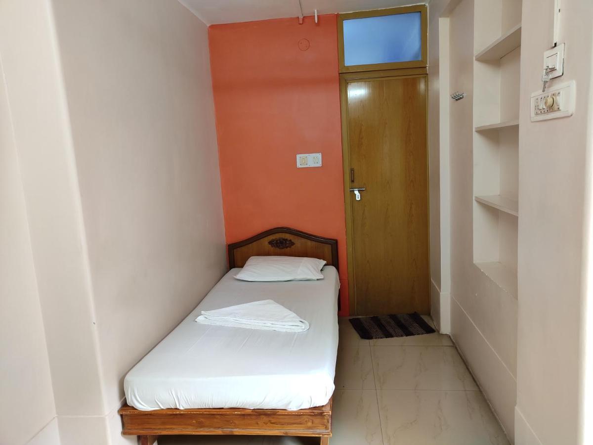 Sibi Lodge Coimbatore Eksteriør billede