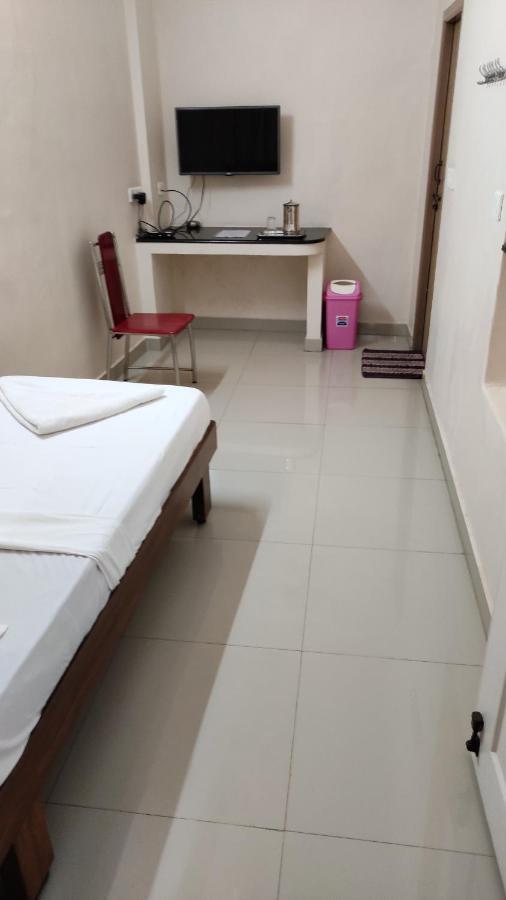 Sibi Lodge Coimbatore Eksteriør billede