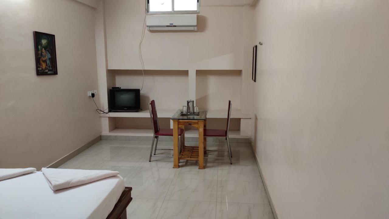 Sibi Lodge Coimbatore Eksteriør billede