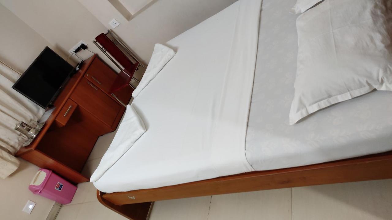 Sibi Lodge Coimbatore Eksteriør billede